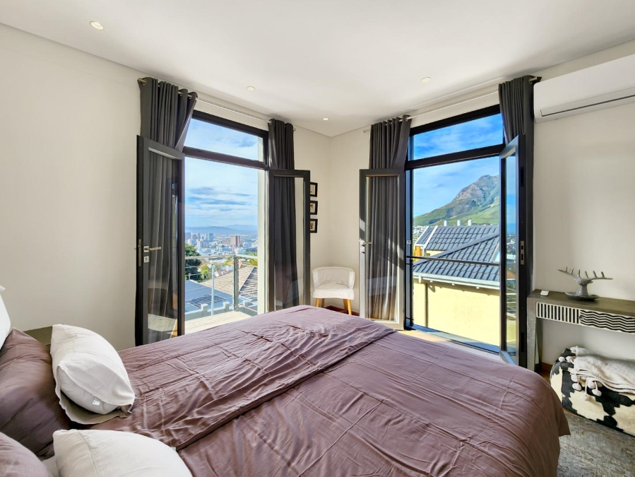 To Let 4 Bedroom Property for Rent in Tamboerskloof Western Cape